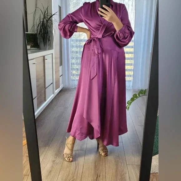 Nasty Gal Steal Spotlight BarbieCore Pink Satin Wrap Dress wedding guest plus 24 - Picture 3 of 14